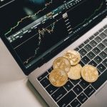 Создание собственного робота для торговли на рынке валют (Forex) – это увлекательный и одновременно сложный процесс trading-818.jpg